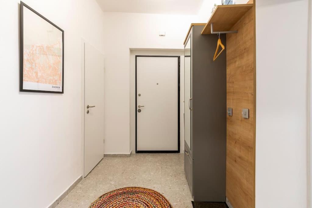 Petrova Street Apartman *