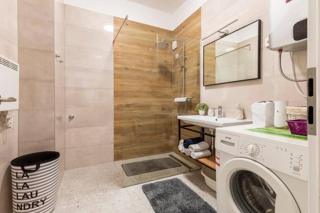 Apartman Petrova Street